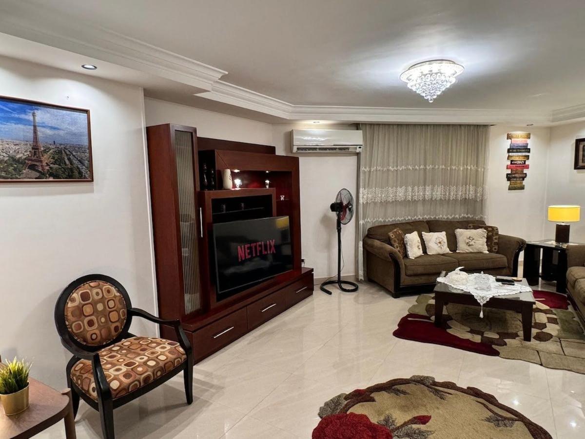 Modern Cozy 2br In El Nozha By Kemetland *